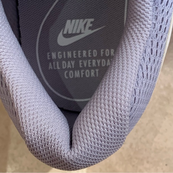 NIKE! NWOT. Grey/White Sneakers/Trainers. Model: AQ3555-003. Size 13. Br… - Picture 9 of 12